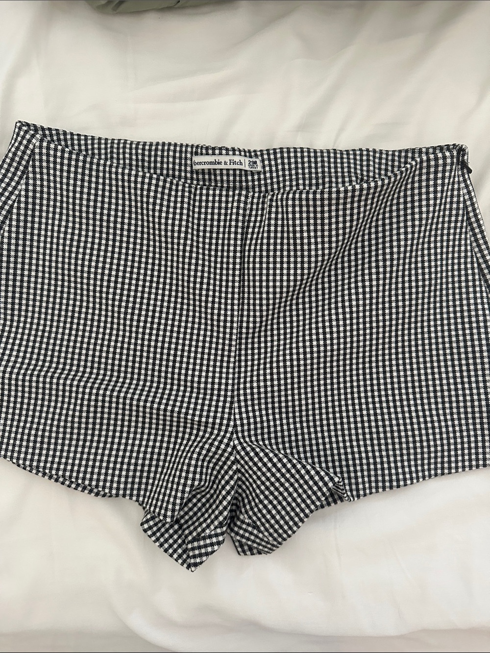 Abercrombie black and white mini shorts